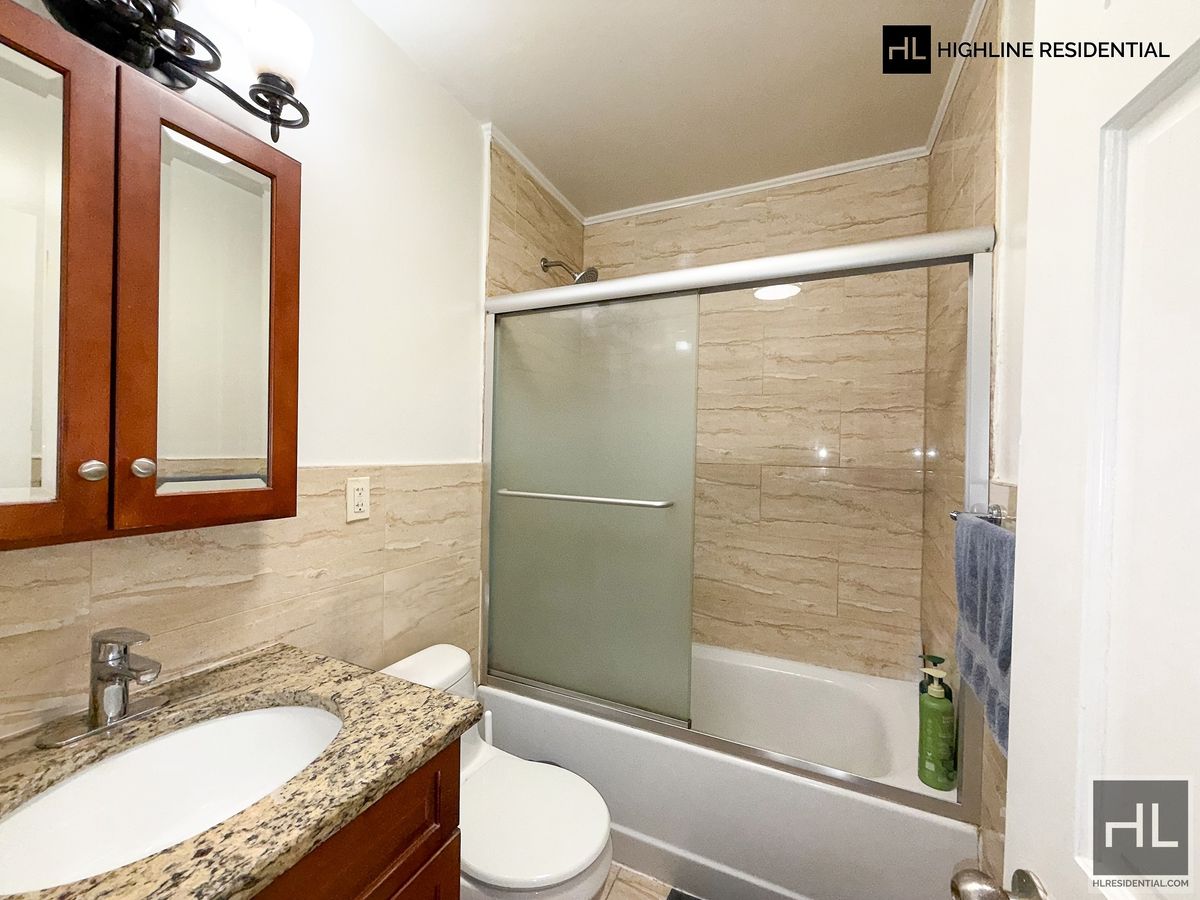 34-42 9th Street 2 R Seaside Queens NY 11106