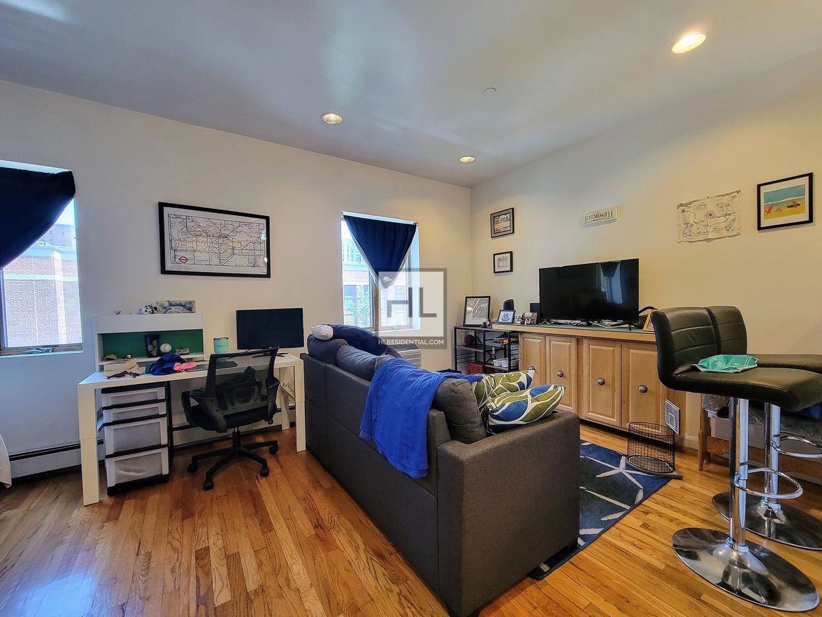 1630 Madison Avenue Upper East Side New York NY 10029