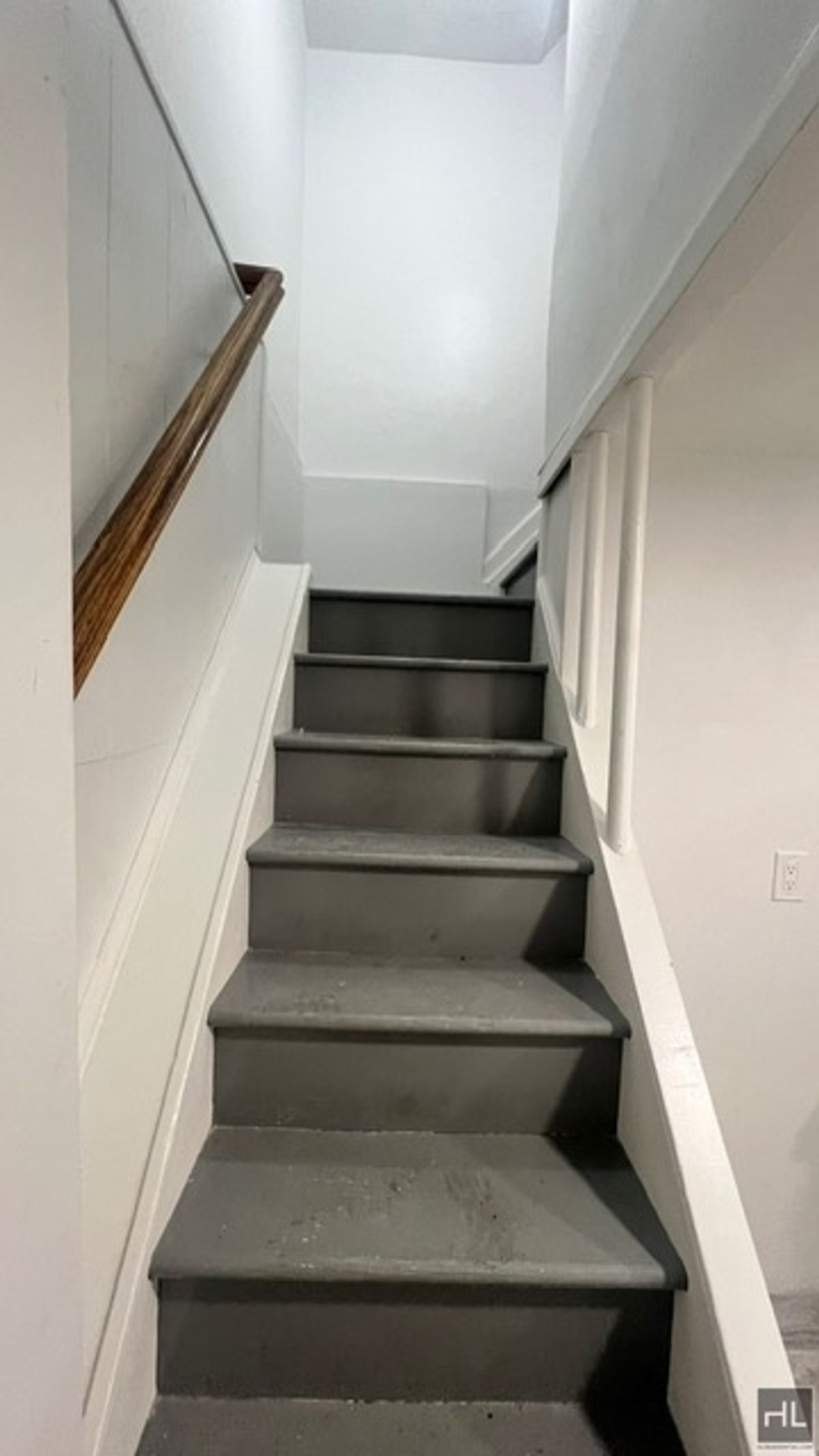 752 Lincoln Avenue BASEMENT City Line Brooklyn NY 11208