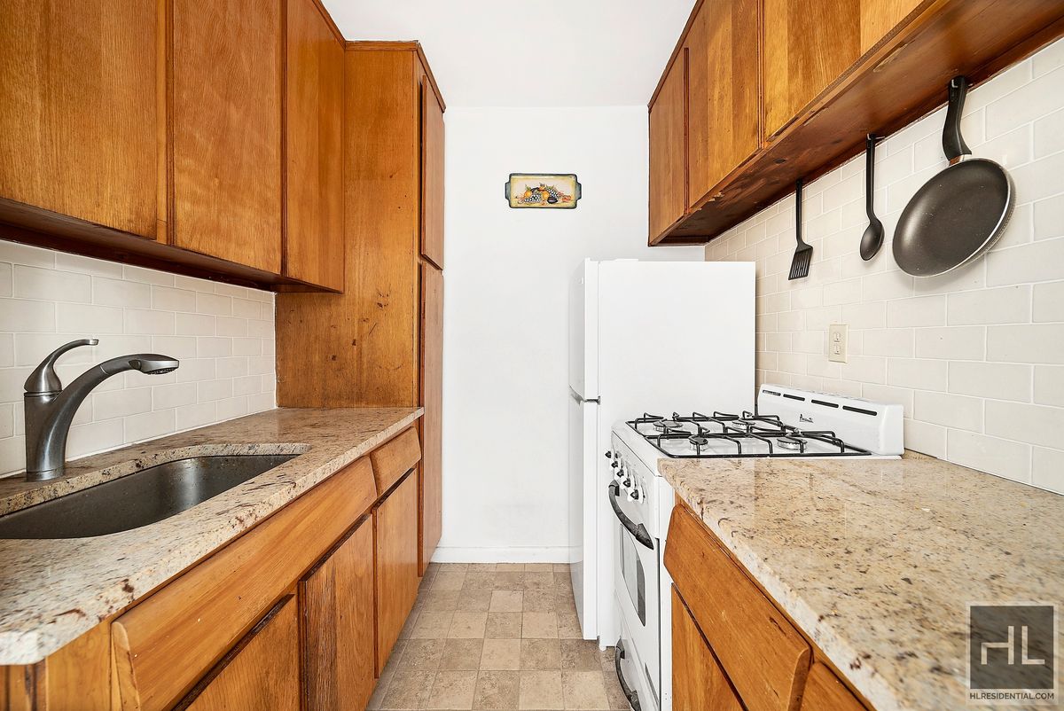 Photo for 345 East 52nd Street - 345 EAST 52 STREET Cooperative in Midtown East, Manhattan