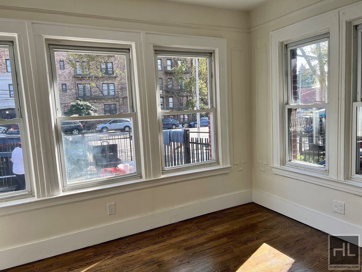 215 HIGHLAND BOULEVARD, Brooklyn, NY - 3,600 USD/ month