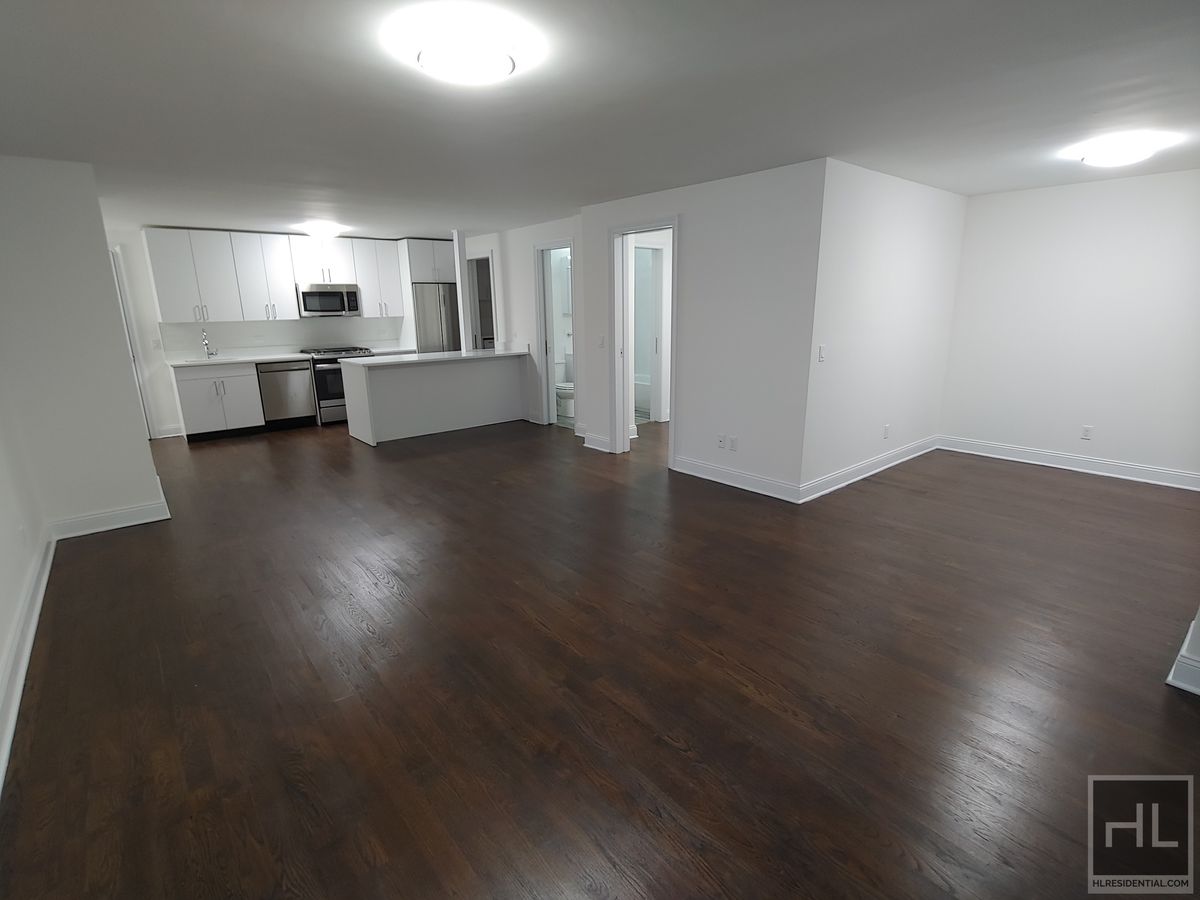 Photo for Mayfair Fifth - 96 5th Avenue Rental Building in Flatiron, Manhattan
