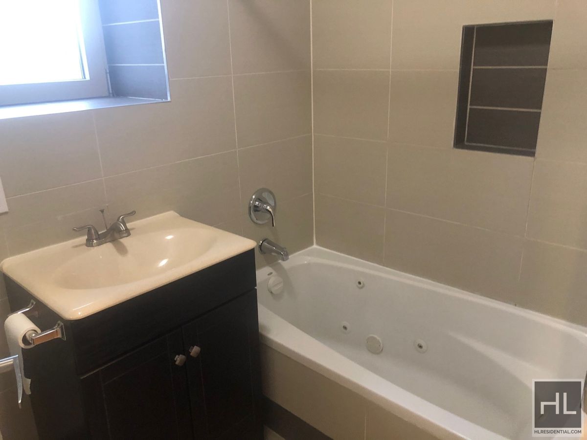 3030 Middletown Road Pelham Bay Bronx NY 10461