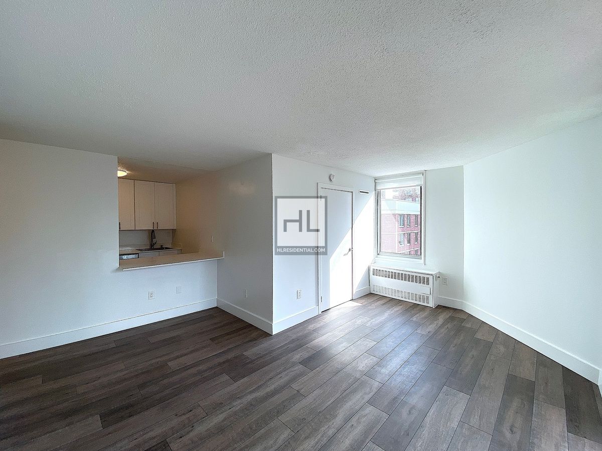 Photo for  500 2 AVENUE  - 500 2 AVENUE Rental Building in Kips Bay, Manhattan