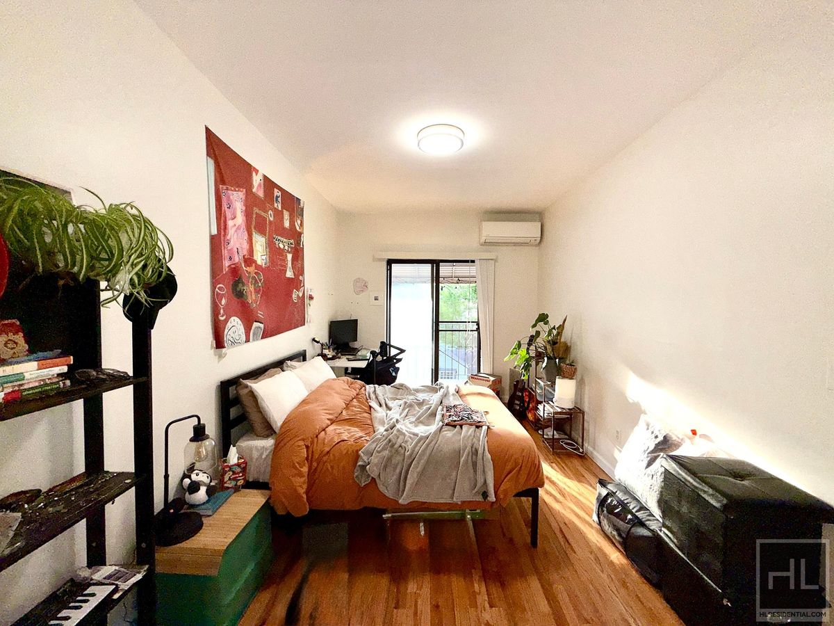 31-26 12th Street 2 Astoria Queens NY 11106