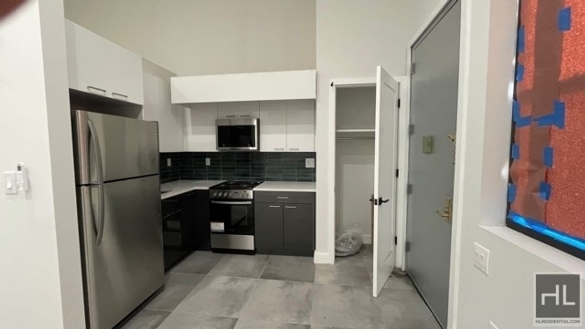 237 Utica Avenue 1F Crown Heights Brooklyn NY 11213