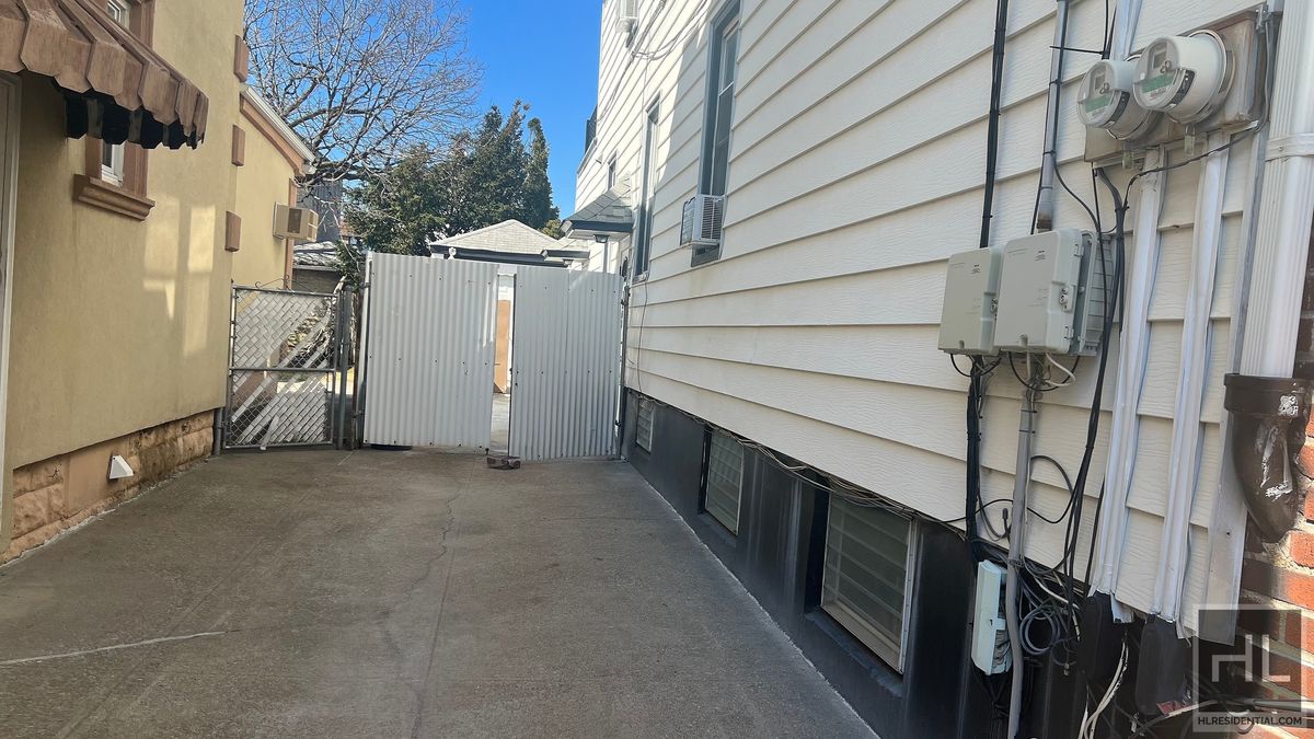 1800 East 52nd Street 2 Flatlands Brooklyn NY 11234