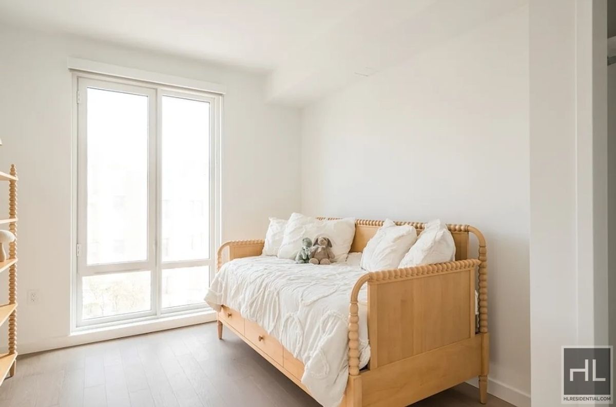 975 Nostrand Avenue Crown Heights Brooklyn NY 11225