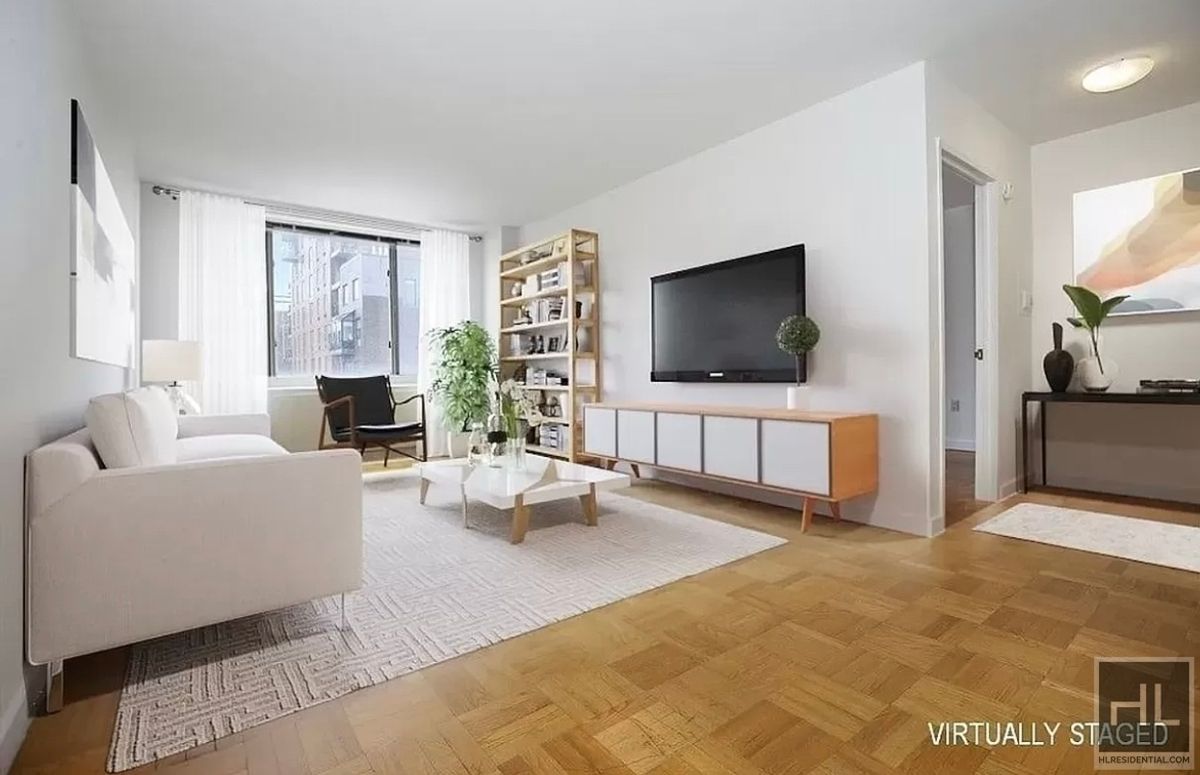 Photo for Chelsea Grande - 460 West 20th Street Rental Building in Chelsea, Manhattan