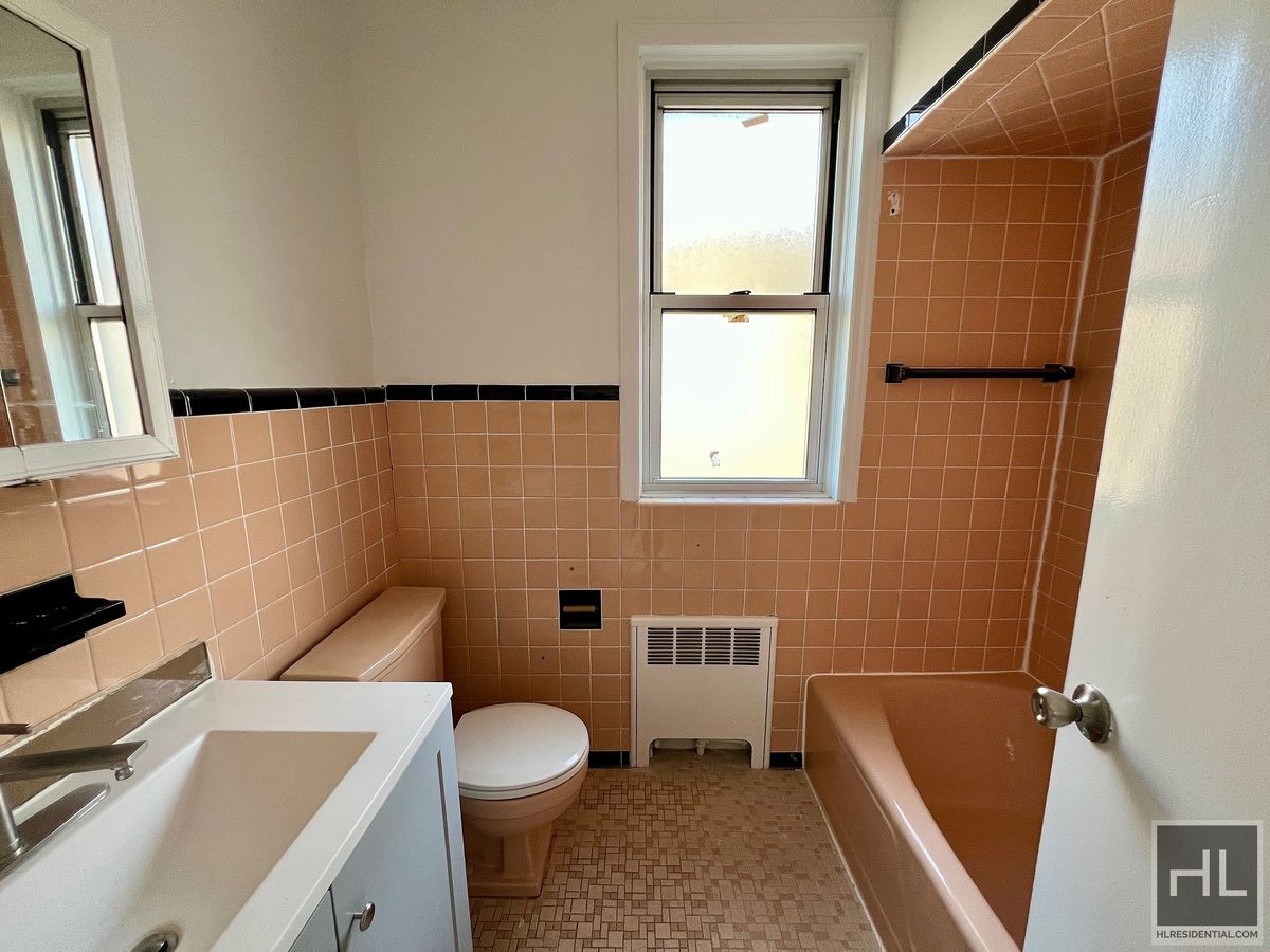 57-19 64th Street 2 Maspeth Queens NY 11378