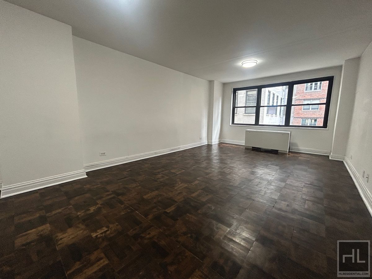 Photo for Mayfair Fifth - 96 5th Avenue Rental Building in Flatiron, Manhattan