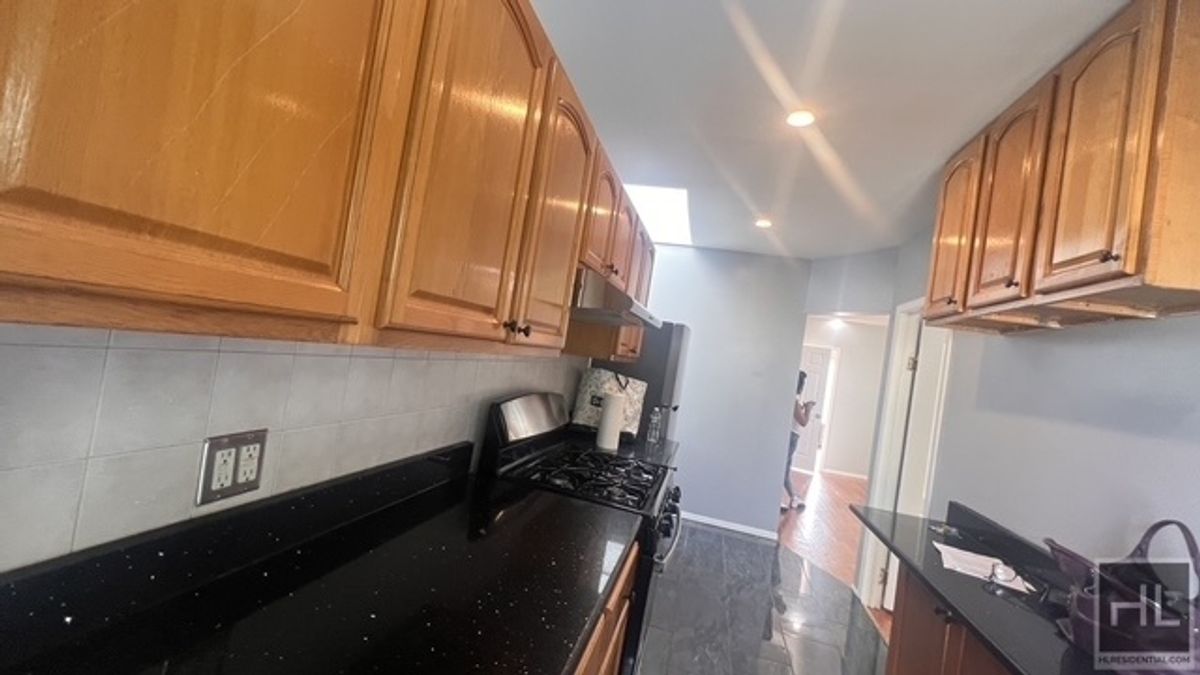 95-19 77th Street Ozone Park Queens NY 11416