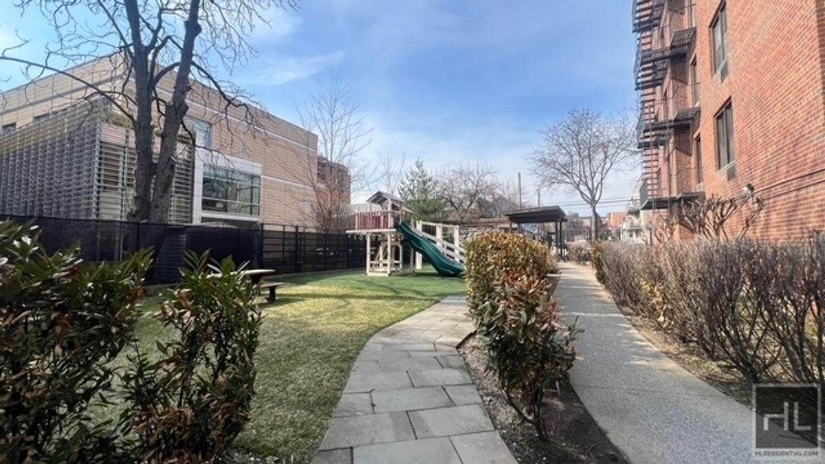 87-10 51st Avenue 4N Elmhurst Queens NY 11373
