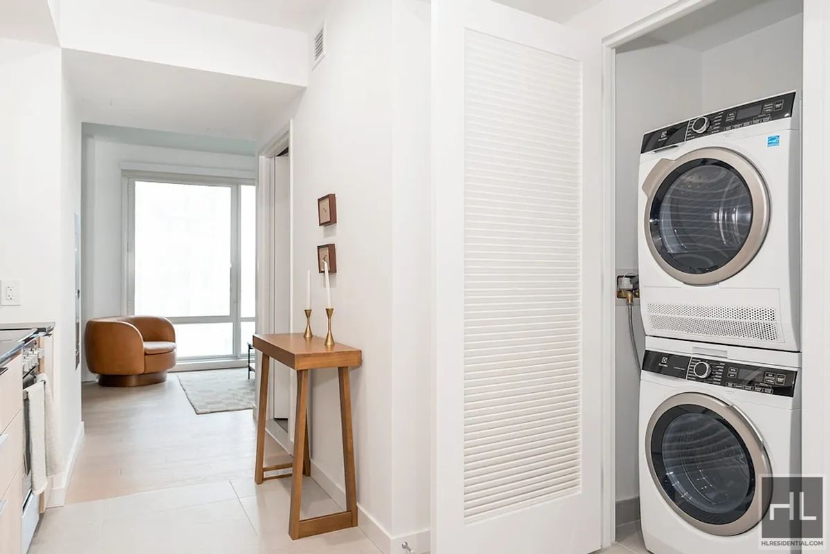 975 Nostrand Avenue Crown Heights Brooklyn NY 11225