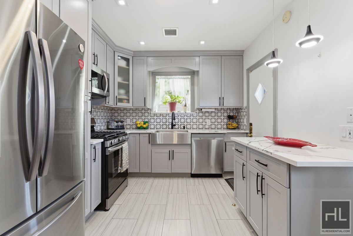 675 East 53rd Street Farragut Brooklyn NY 11203