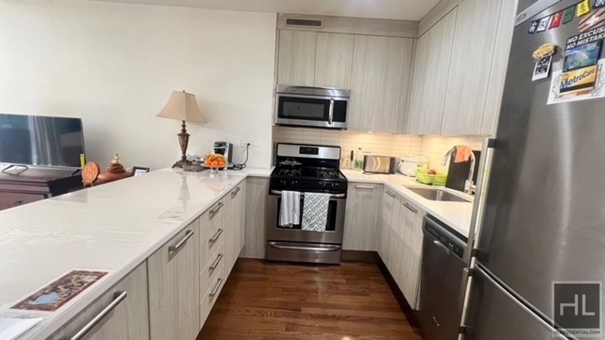 87-10 51st Avenue 4N Elmhurst Queens NY 11373