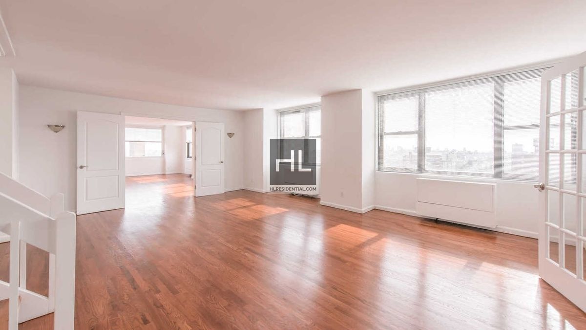 Photo for Parc East - 240 East 27th Street Rental Building in Kips Bay, Manhattan