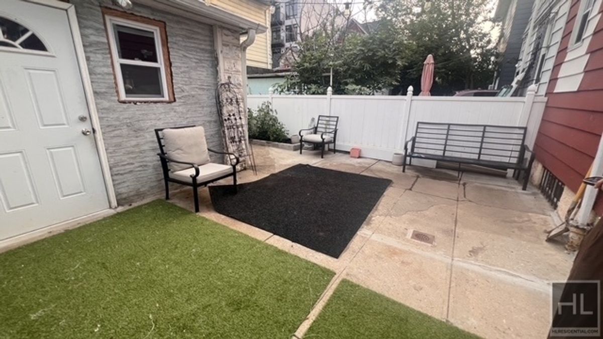 3322 Farragut Road East Flatbush Brooklyn NY 11210