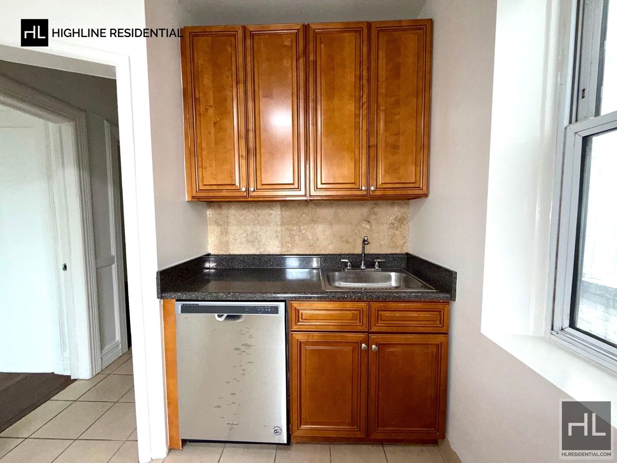 33-19 9th Street 2 Ravenswood Queens NY 11106