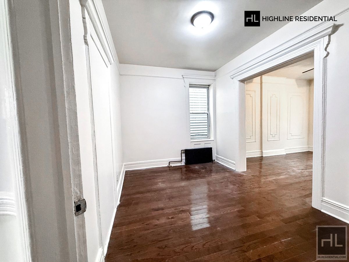 33-19 9th Street 2 Ravenswood Queens NY 11106