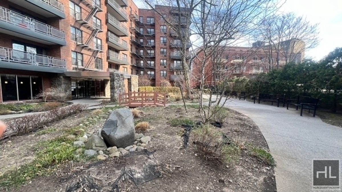 87-10 51st Avenue 4N Elmhurst Queens NY 11373
