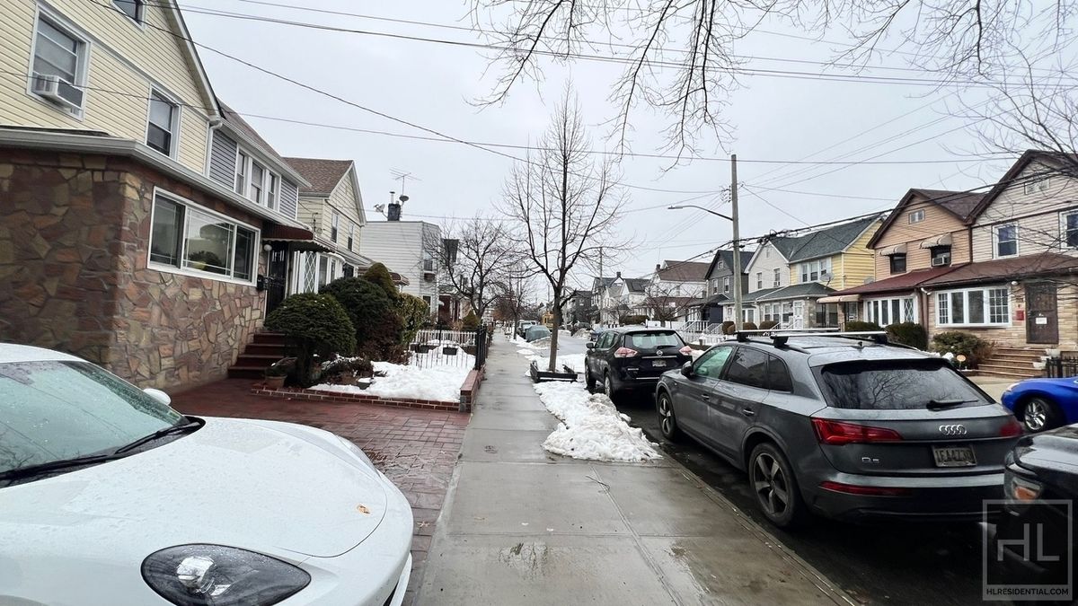 718 East 39th Street 1 Farragut Brooklyn NY 11203