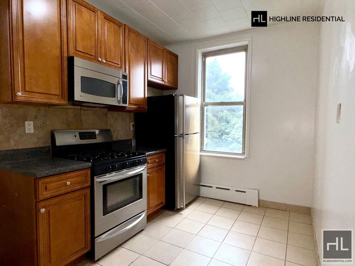 33-19 9th Street 2 Ravenswood Queens NY 11106