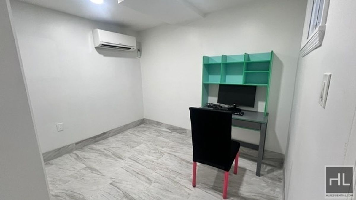 752 Lincoln Avenue BASEMENT City Line Brooklyn NY 11208