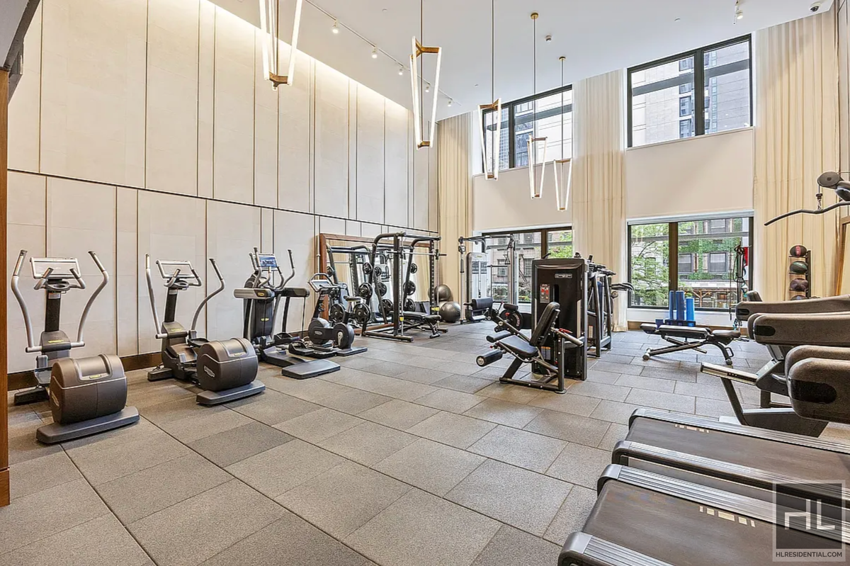301 East 50th Street 5B Turtle Bay New York NY 10022