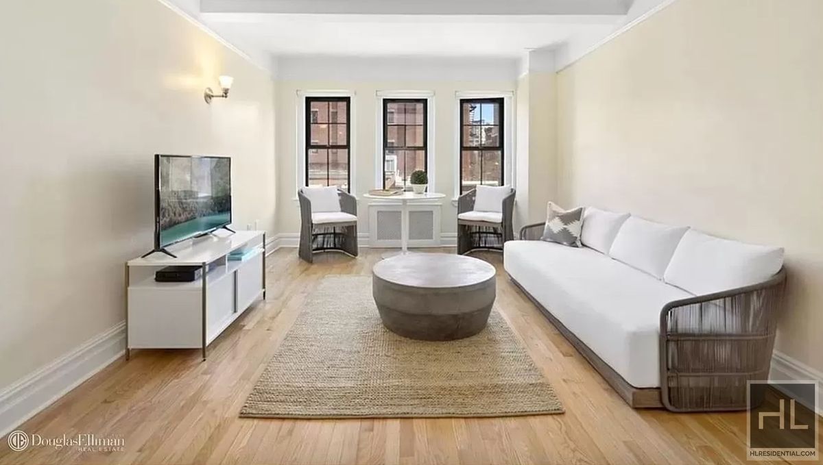 Photo for 95 Christopher Street - 95 Christopher Street Rental Building in West Village, Manhattan
