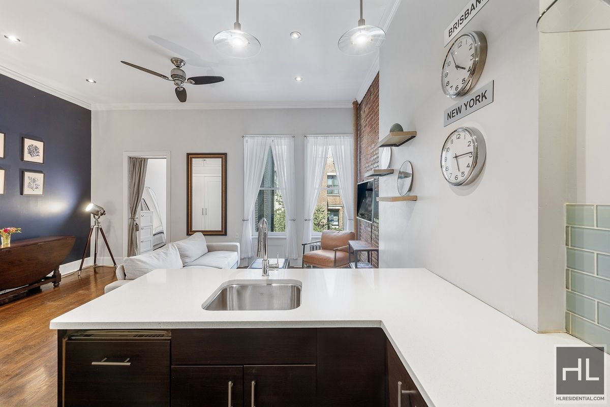 23 West 88th Street 2R Upper West Side New York NY 10024
