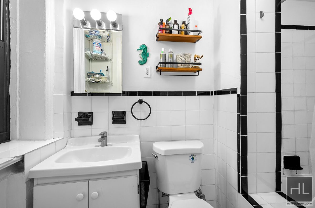 465 Eastern Parkway D Crown Heights Brooklyn NY 11216