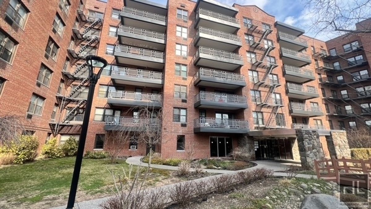 87-10 51st Avenue 4N Elmhurst Queens NY 11373