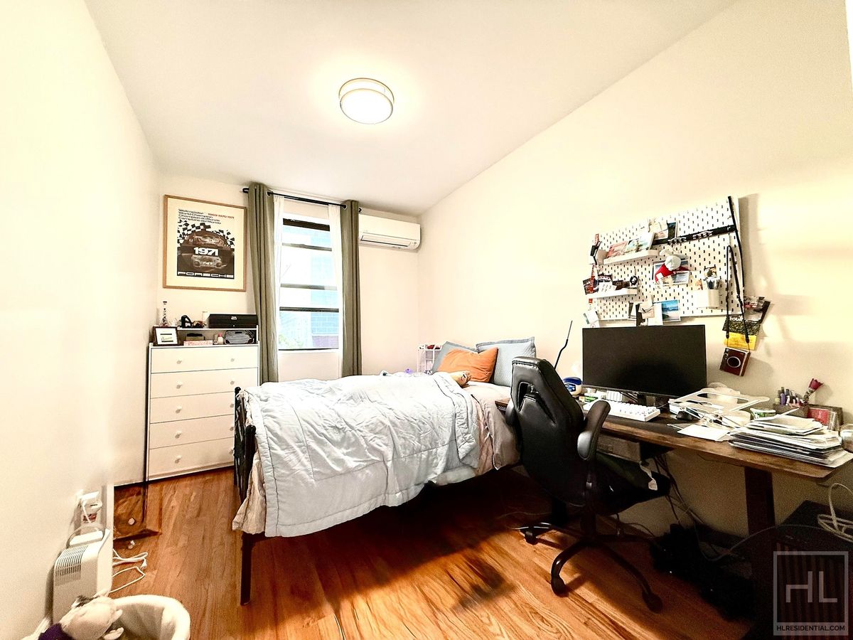 31-26 12th Street 2 Astoria Queens NY 11106