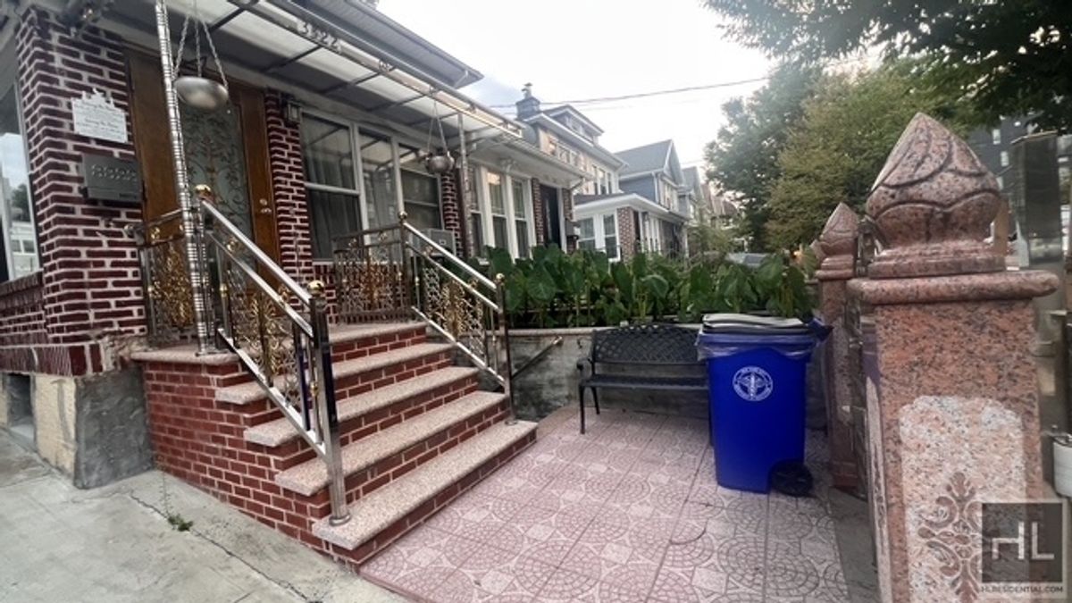 3322 Farragut Road East Flatbush Brooklyn NY 11210