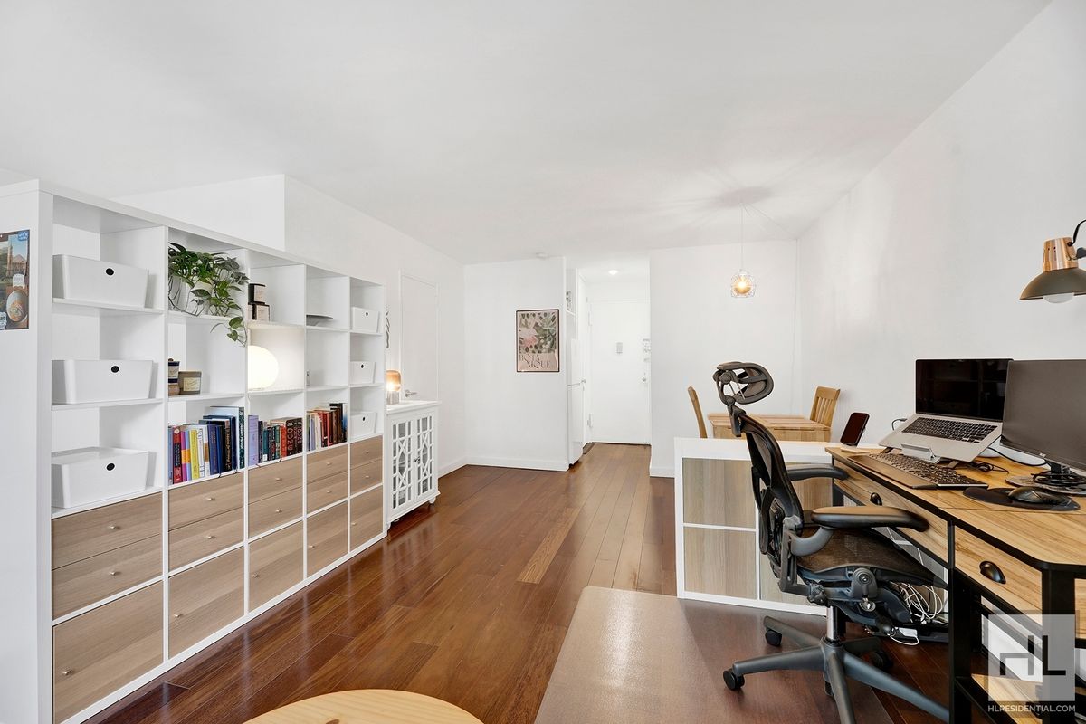 240 East 35th Street 5C Murray Hill New York NY 10016