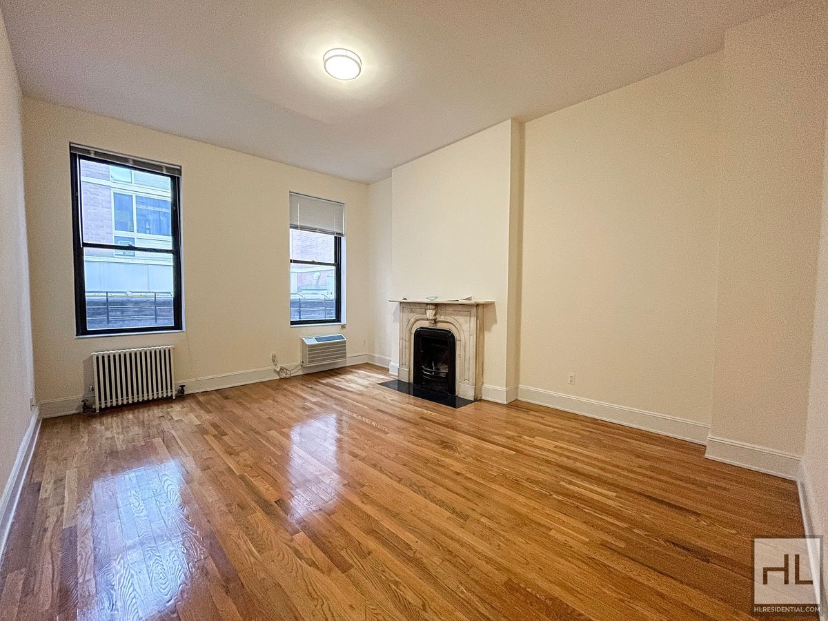 Photo for  130 East 24 Street  - 126 EAST 24 STREET Rental Building in Flatiron, Manhattan