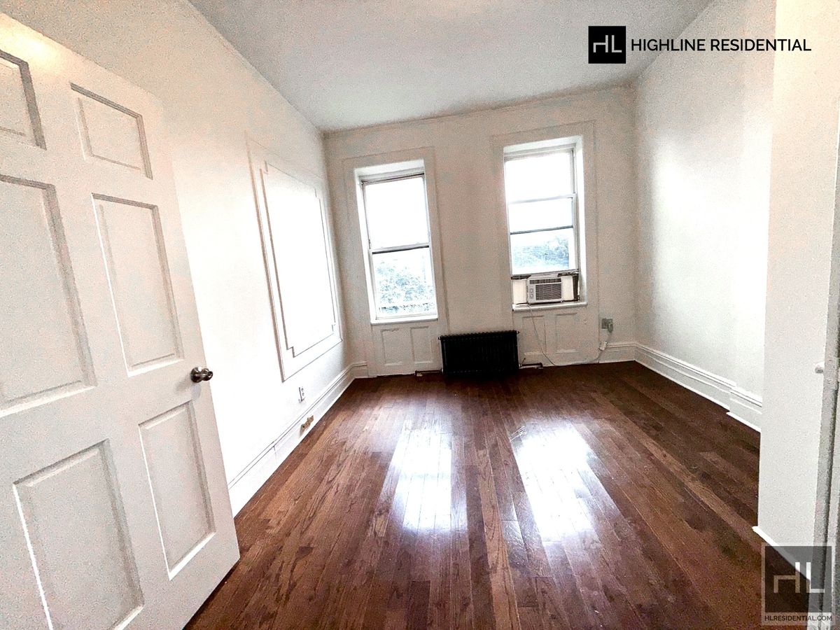 33-19 9th Street 2 Ravenswood Queens NY 11106