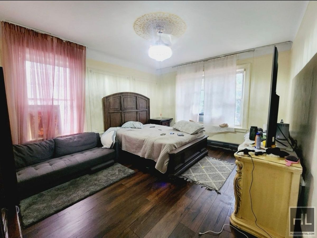 8015 21st Avenue 2 Bensonhurst Brooklyn NY 11214