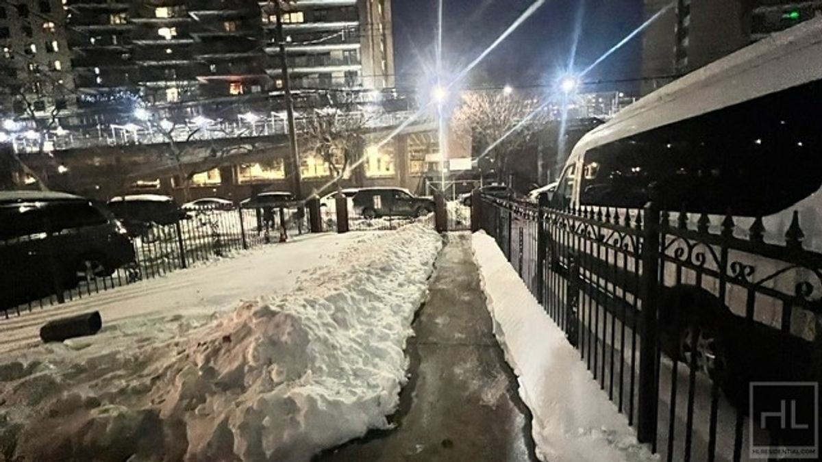 752 Lincoln Avenue BASEMENT City Line Brooklyn NY 11208