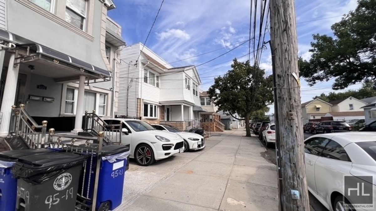 95-19 77th Street Ozone Park Queens NY 11416