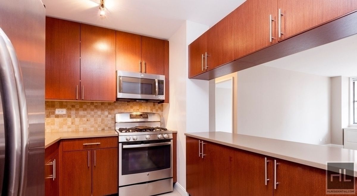 Photo for New York Tower - 330 East 39th Street Rental Building in Midtown East, Manhattan