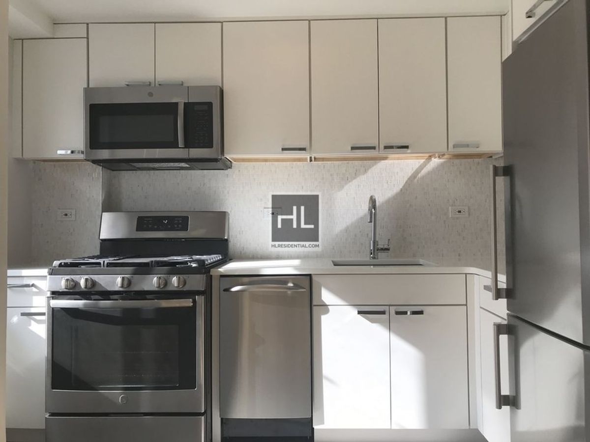 Photo for 120 West 97th Street - 120 West 97th Street Rental Building in Upper West Side, Manhattan