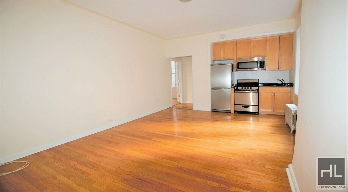 Photo for 117 West 13th Street - 117 West 13th Street Rental Building in Greenwich Village, Manhattan
