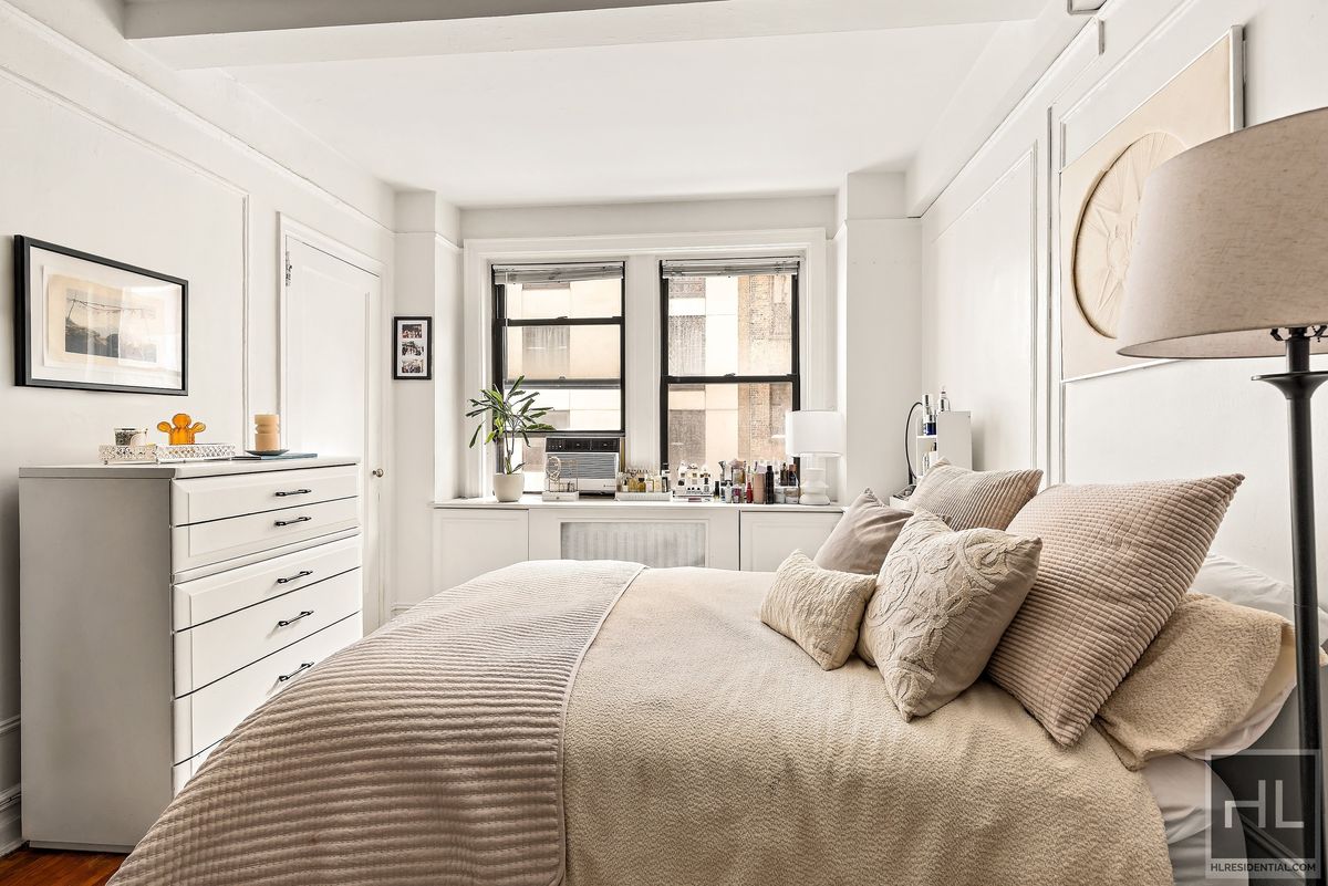 457 West 57th Street 412 Clinton New York NY 10019
