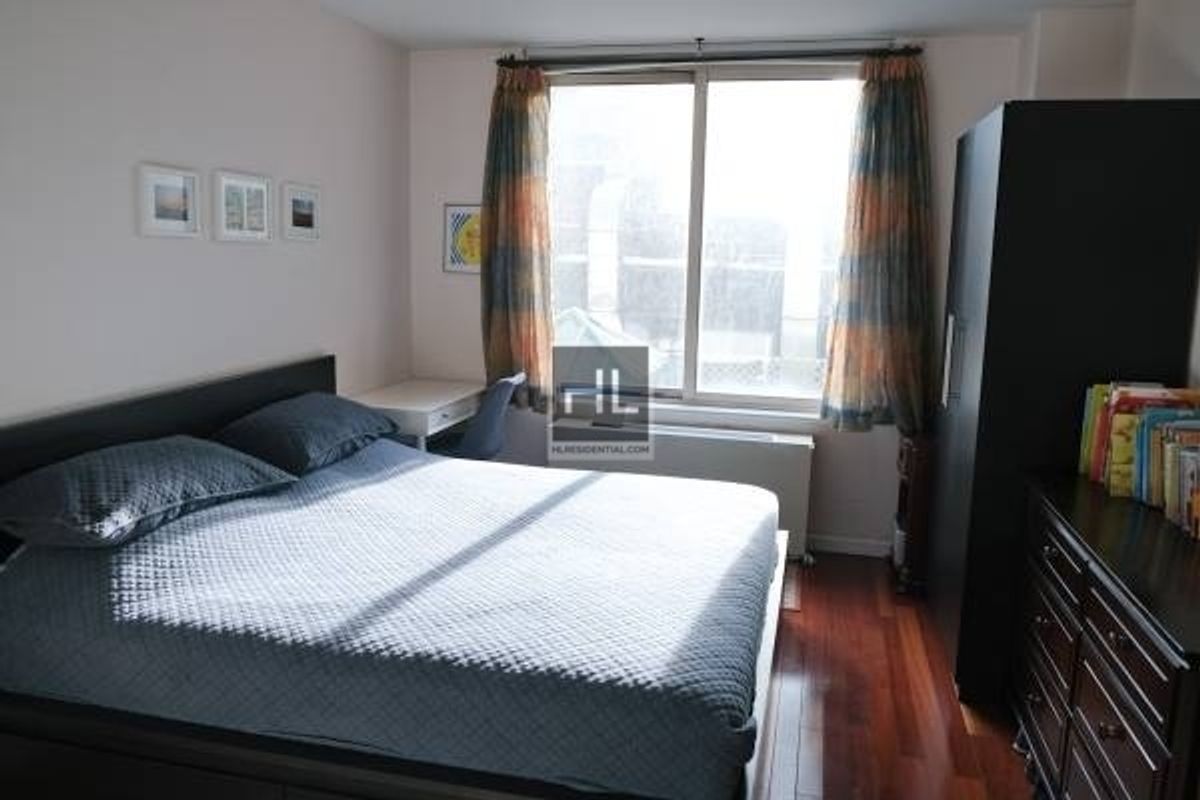 Photo for The Gotham - 1538 3 AVENUE Condominium in Upper East Side, Manhattan