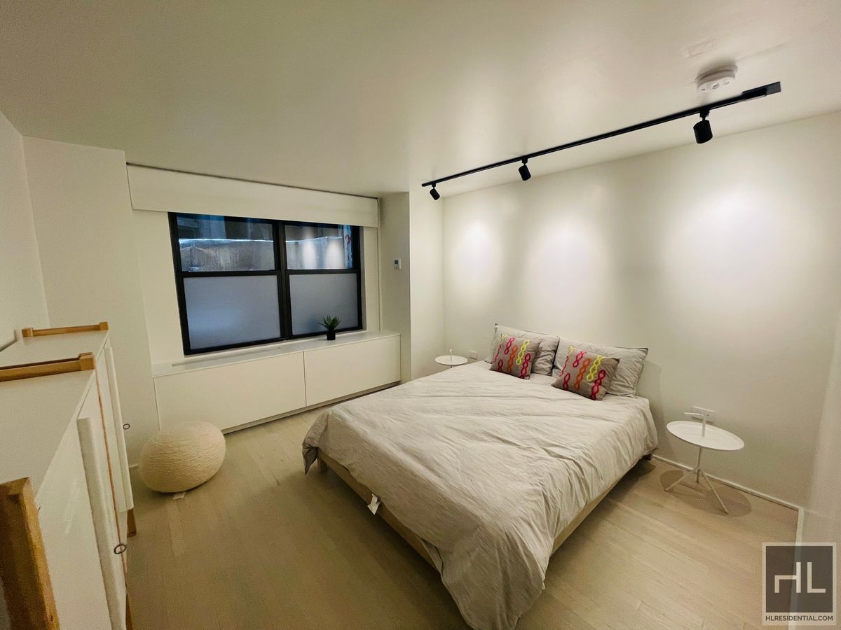 Photo for 237 Madison - 237 Madison Avenue Rental Building in Murray Hill, Manhattan