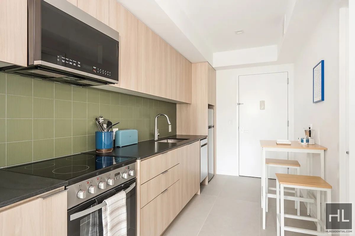 975 Nostrand Avenue Crown Heights Brooklyn NY 11225