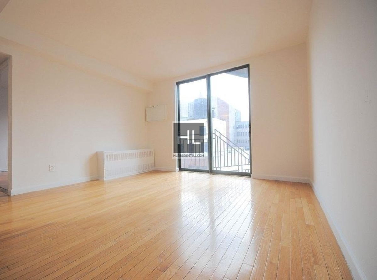 Photo for 220 EAST 22 STREET - 220 EAST 22 STREET Rental Building in Gramercy Park, Manhattan