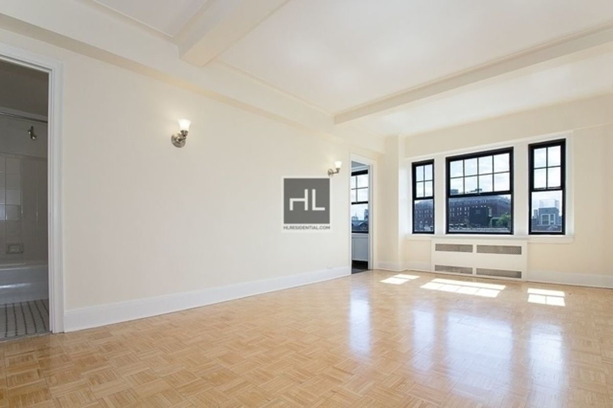 Photo for 95 Christopher Street - 95 Christopher Street Rental Building in West Village, Manhattan